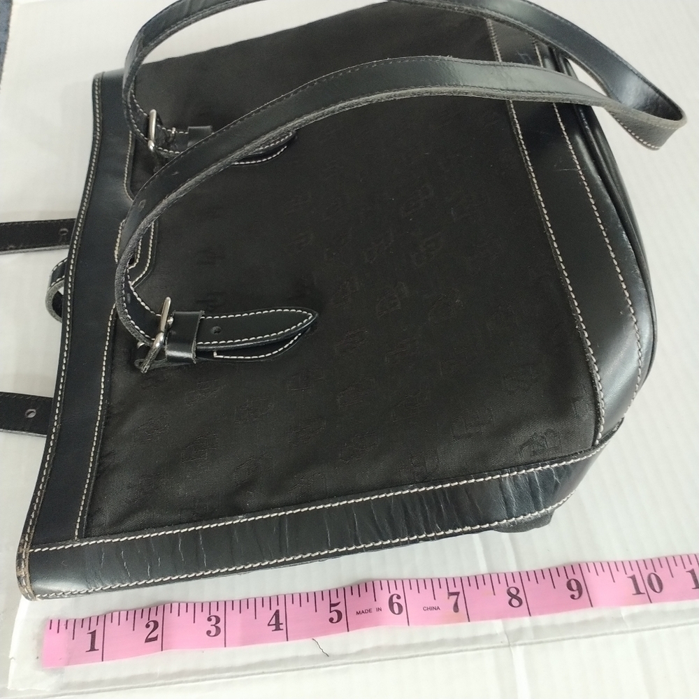 Dooney and Bourke Vintage Cabriolet Bucket Bag Black - Picture 13 of 14